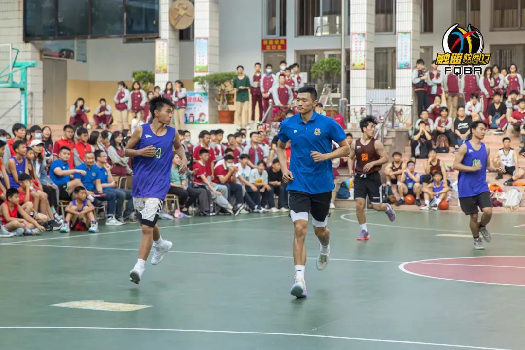 前锋如何通过心理训练增强比赛信心_1